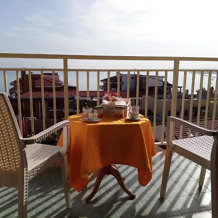Domus Flavia Apartman Termoli Kültér fotó