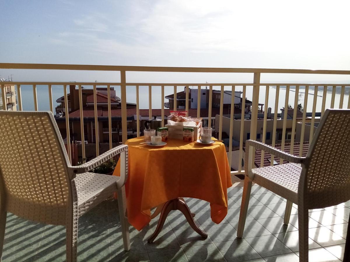 Domus Flavia Apartman Termoli Kültér fotó